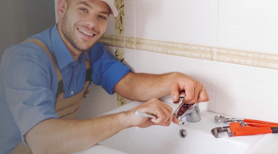 Professional emergency plumbing in Delong, IN